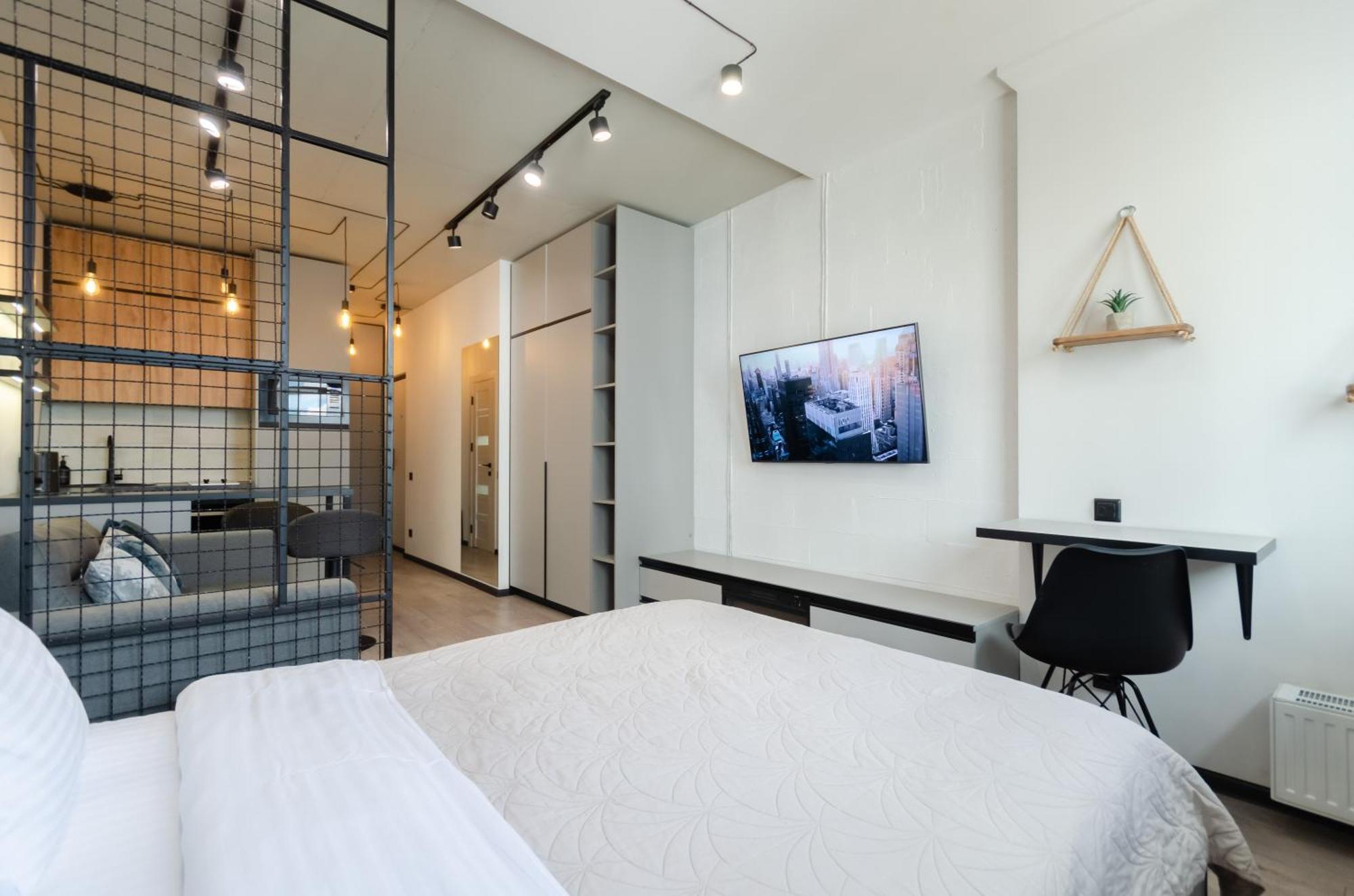 Petrovdom In Smart Rc Manhattan Apartment *