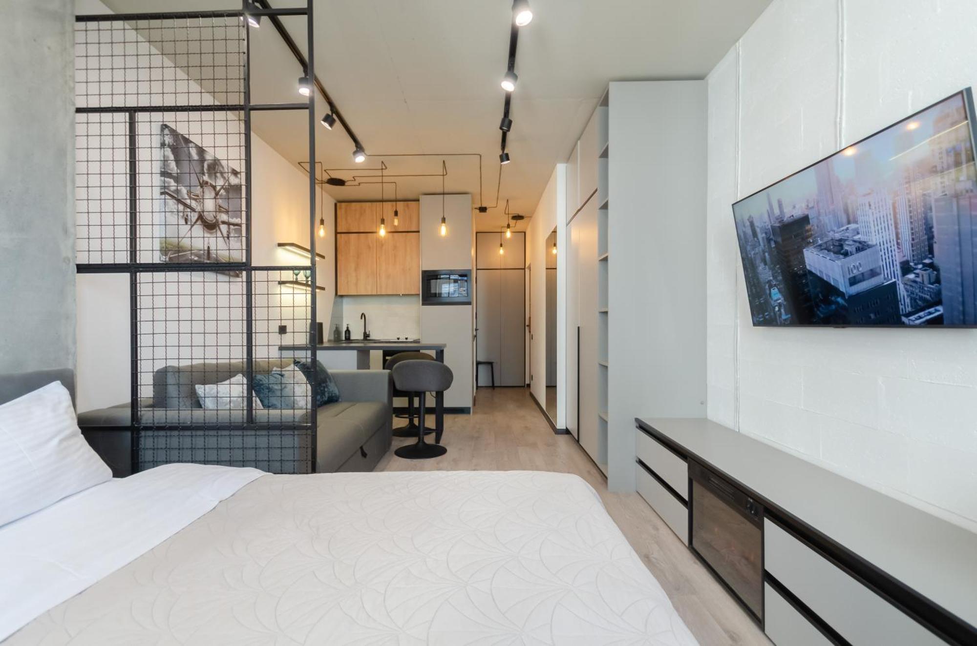 Petrovdom In Smart Rc Manhattan Apartment *