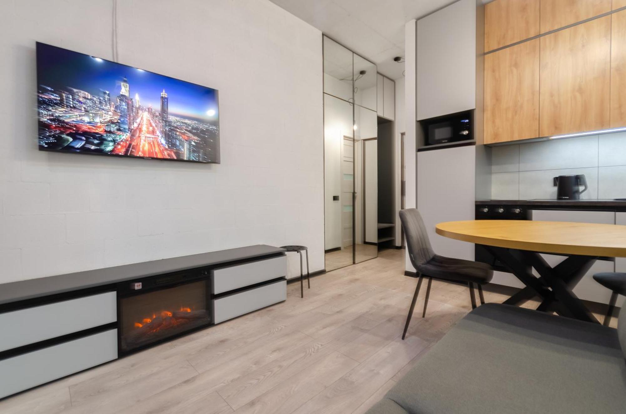 Petrovdom In Smart Rc Manhattan Apartment Kyiv